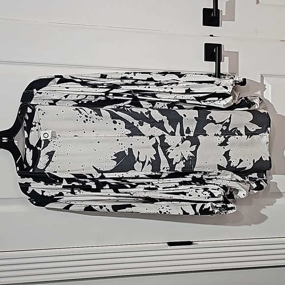 Anthropologie Sweaters - Anthropologie Akemi + Kin Cardigan Kimono- excellent preloved condition